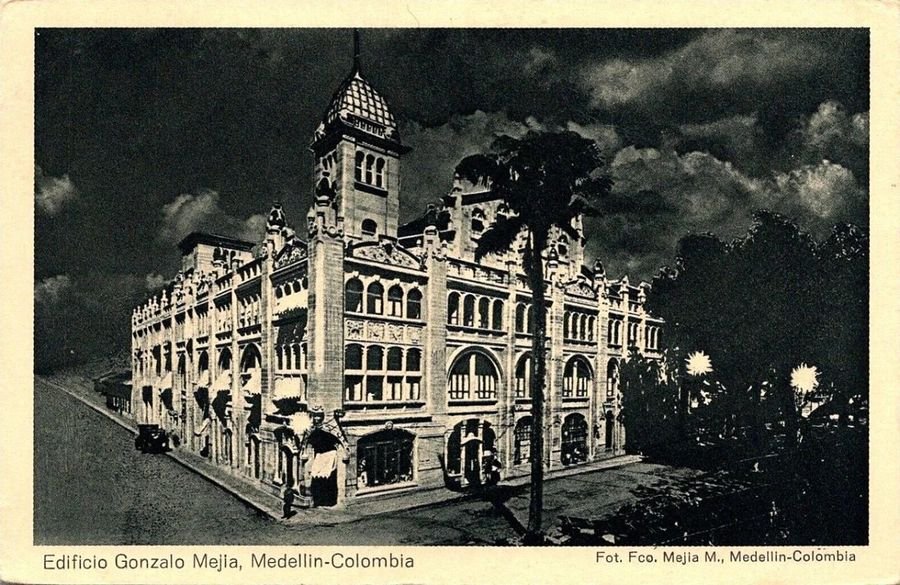 Postal histórica del Edificio Gonzalo Mejía, Medellín